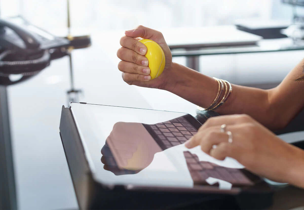 WAYS TO IMPROVE WORK PERFORMANCE AND HIT JOB GOALS