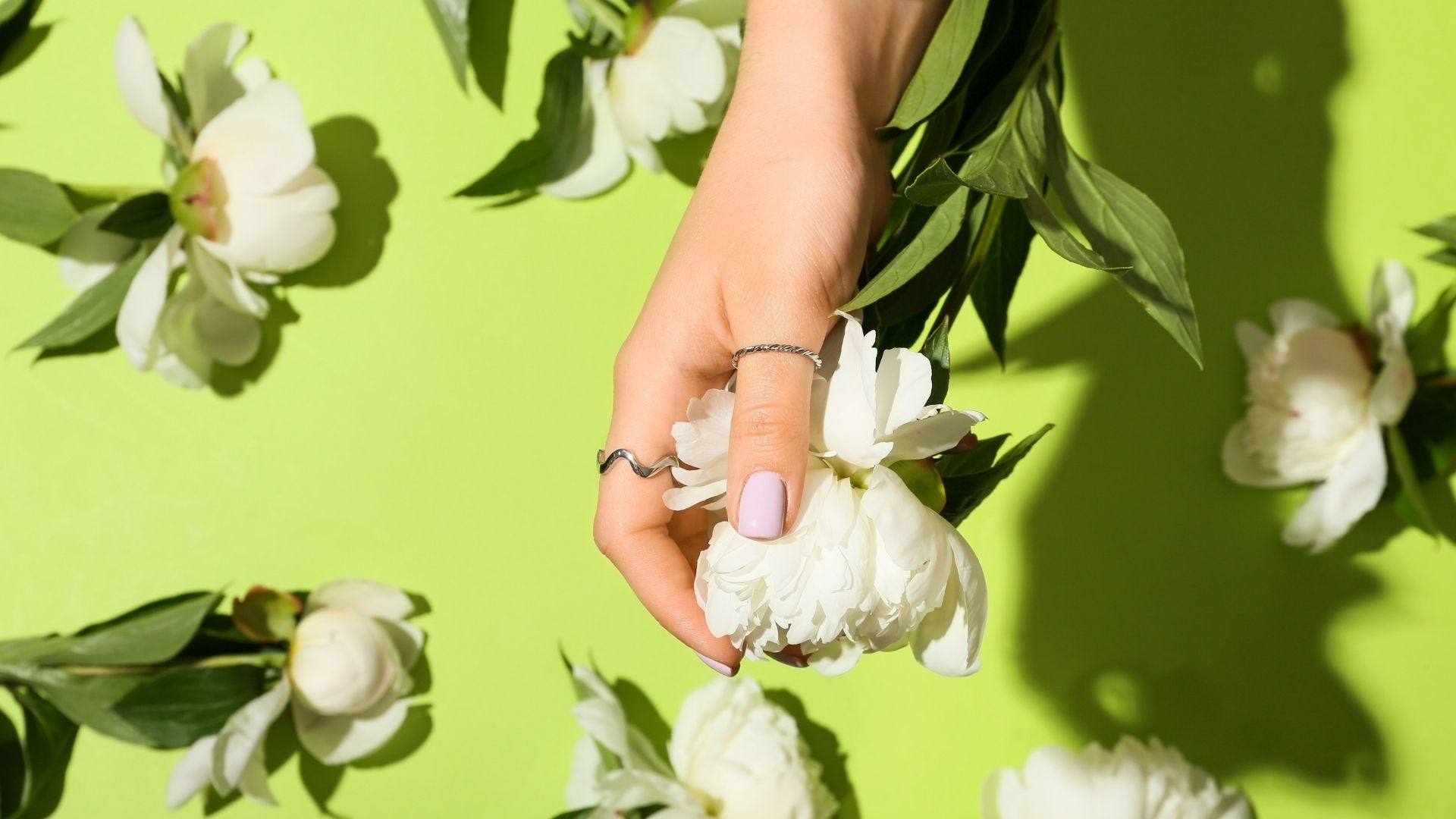 How To Strengthen Nails Naturally
